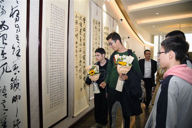 友好交往 开创未来——成都棠湖外国语学校接待法国ASSOMPTION中学师生代表团来访系列报道(一)