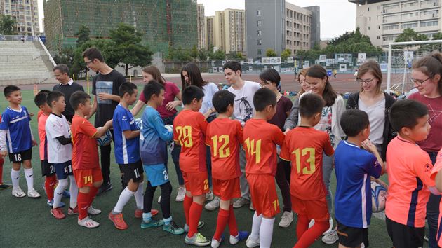友好交往 开创未来——成都棠湖外国语学校接待法国ASSOMPTION中学师生代表团来访系列报道(一)