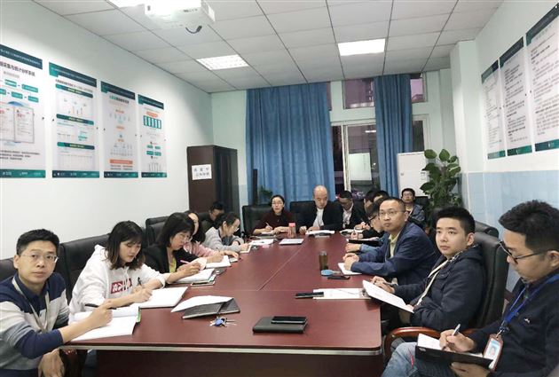 班级文化之显性文化——我校高中“李治君名师工作坊”举行第三次研修活动