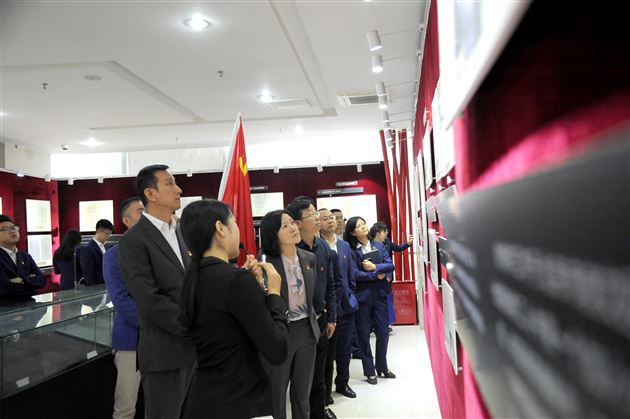 不忘初心促发展 联学联建强活力——棠外党委和四川省交行、交行双流区分行党组织开展“联学联建”特色党日活动