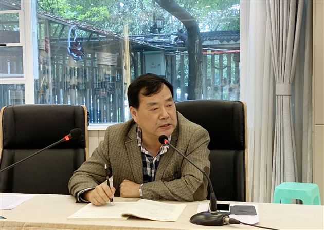 语文路漫漫其修远,吾与同行人共求索——高中语文教研组召开教研专题会议