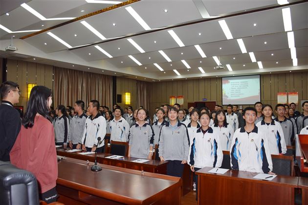 传民族精神,应时代召唤,扬青春风采——我校高中部第十六期学生团员第一次团校团课培训圆满举行