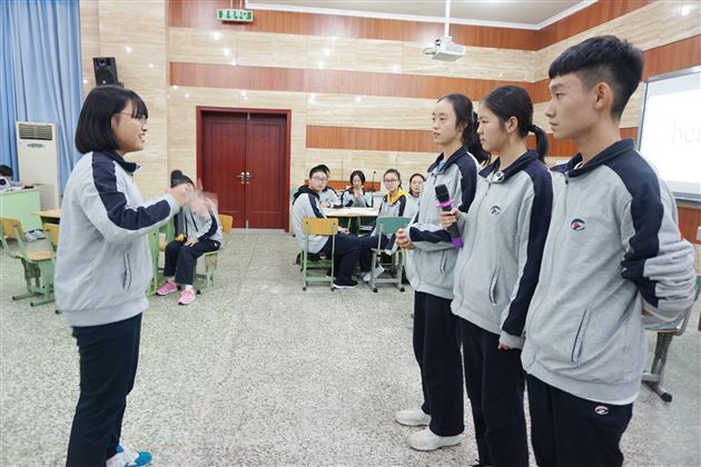 兴趣引领 夯实基础——高2018级举行单词竞赛活动
