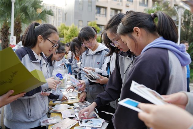 传承劳模精神 汇聚向善力量——棠外举行第十六届师生爱心义卖活动
