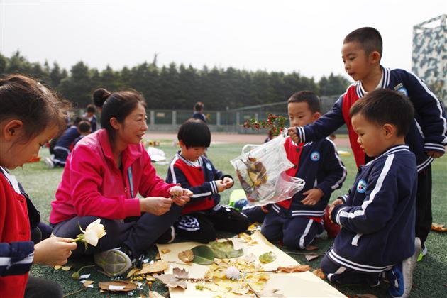多彩的秋天——棠外实验幼儿开展秋天主题活动