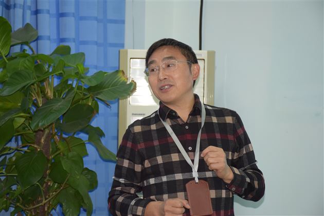 王济工作室举行关于课程标准教学评一致性的活动