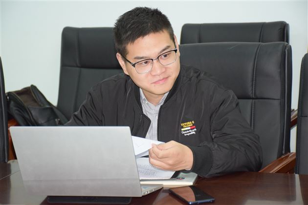王济工作室举行关于课程标准教学评一致性的活动