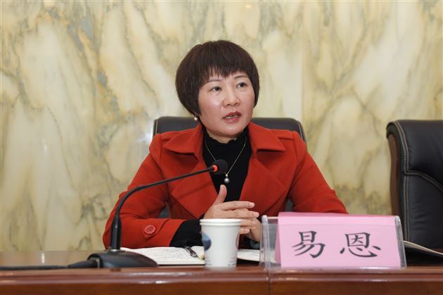 探索之姿,实践之路——“高中语文国家课程校本化的实践研究”现场结题会暨课题结题培训会在我校举行