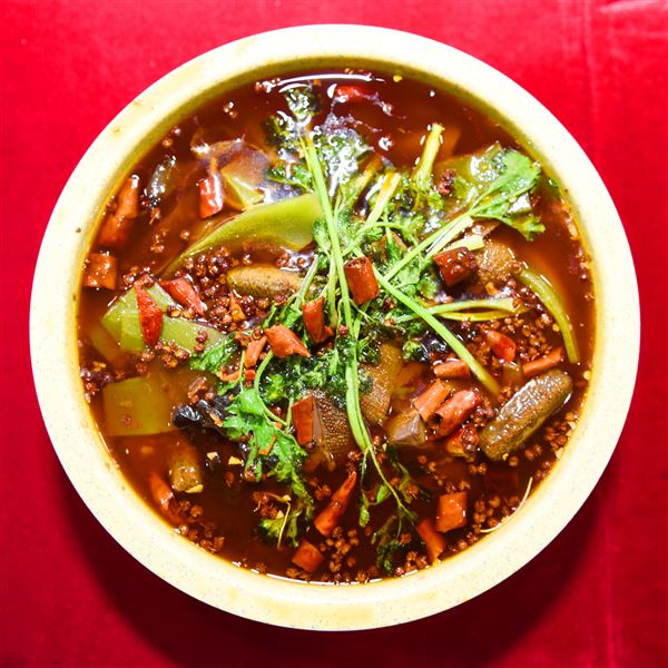 煎炒烹煮出世间百味 油盐酱醋蕴生活真谛——我校举行首届“餐厅厨师技能大赛暨师生厨艺展示活动”