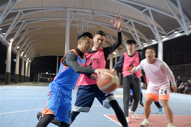 不篮球 无兄弟——我校举办教职工篮球 “全明星”邀请赛