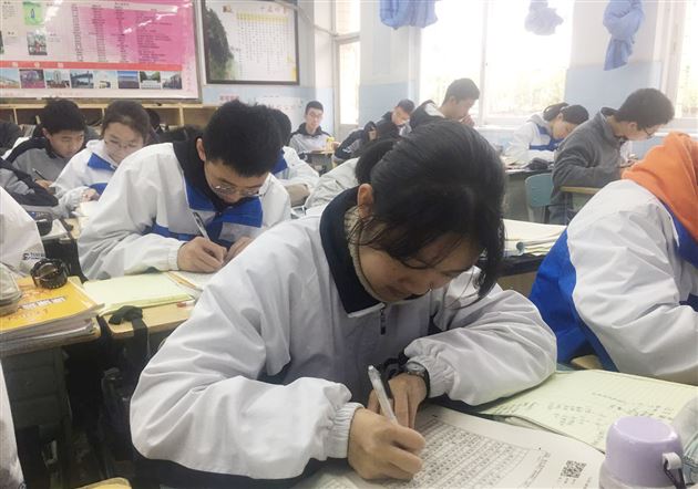 新时代的路上,我们已“启航”——高2019级“启航杯”作文大赛圆满落幕