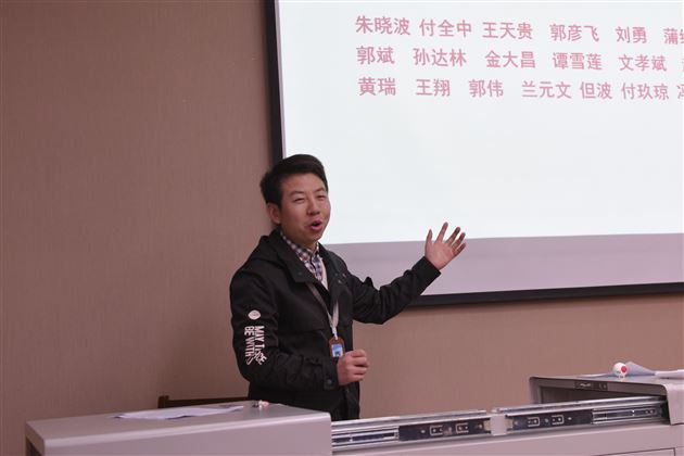 动静相宜书妙境 百花齐放满园春——记我校教职工健康俱乐部展评活动