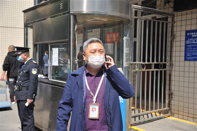 严阵以待 一丝不苟——棠外开展初一、初二返校复课疫情防控培训演练
