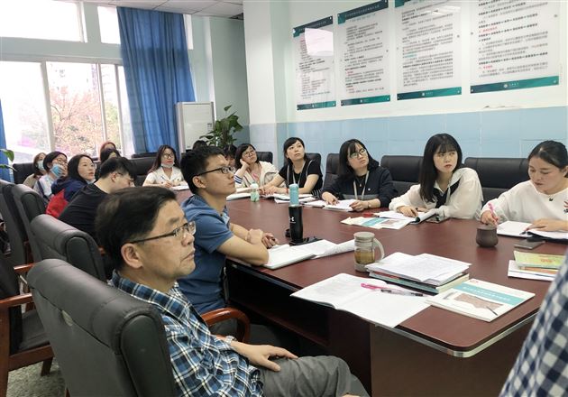 “芬芳”名师工作坊共研高考英语试题,共商应对策略
