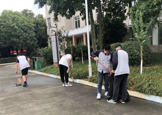 校园之不治，何以天下家国为？——记初中部校内社会实践活动