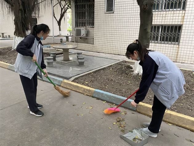 校园之不治，何以天下家国为？——记初中部校内社会实践活动