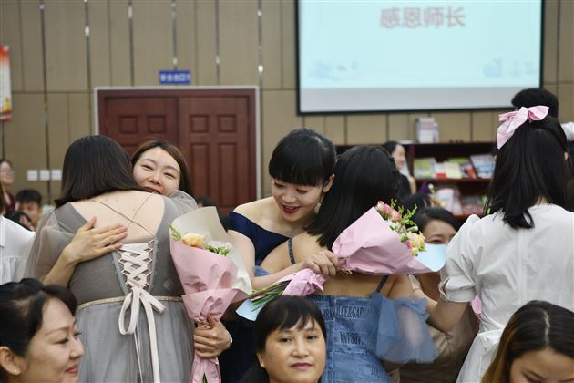 乘风破浪 未来可期——棠外国际部2020届毕业生成人礼暨毕业典礼