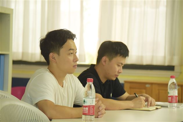 奥运冠军来啦!——奥运会体操冠军邹凯莅临棠外实验幼儿园调研