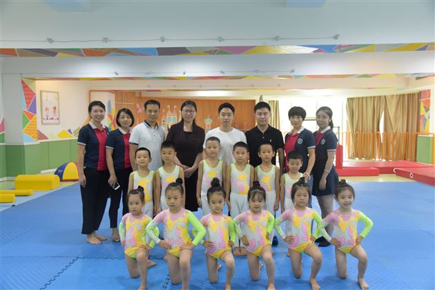 奥运冠军来啦!——奥运会体操冠军邹凯莅临棠外实验幼儿园调研
