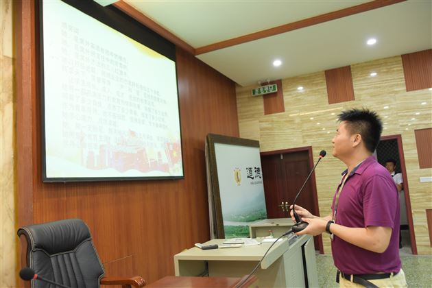 杏坛常青,感恩有您——记向英老师退休欢送会