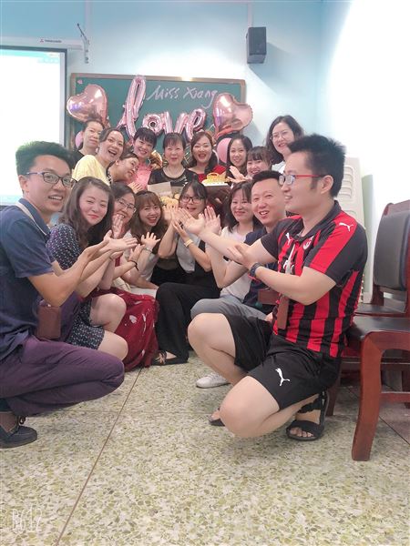 杏坛常青,感恩有您——记向英老师退休欢送会