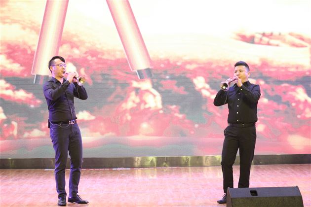 “乐动蓉城”高雅音乐进校园展演活动走进我校