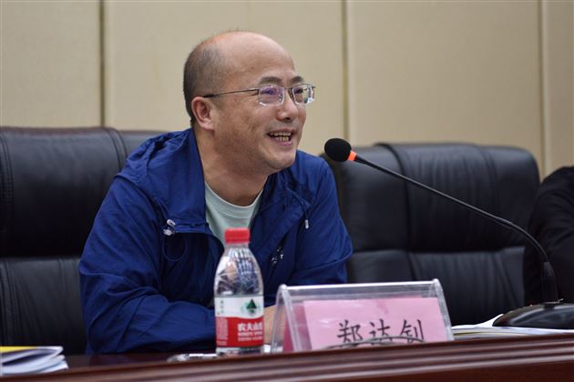 循“教学”之道 探“科研”之妙——我校举行双流区高中第四联组课题开题会