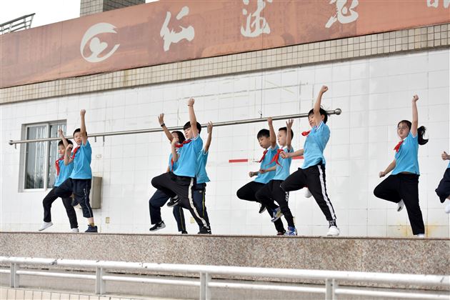 同唱盛世颂歌 祖国在我心中——记我校附小隆重庆祝中华人民共和国成立71周年
