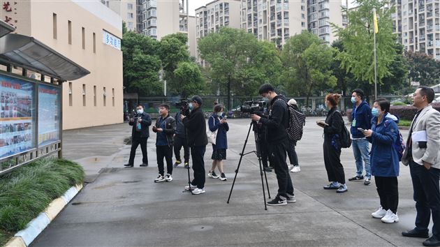 体教融合结硕果 共同探讨赢未来——记体育总局青少司副司长王雷携考察团来校参观交流及棠外接受中国体育报等七家媒体专访