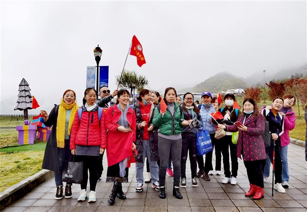 庆重阳 走西岭——棠外工会徒步运动圆满举行