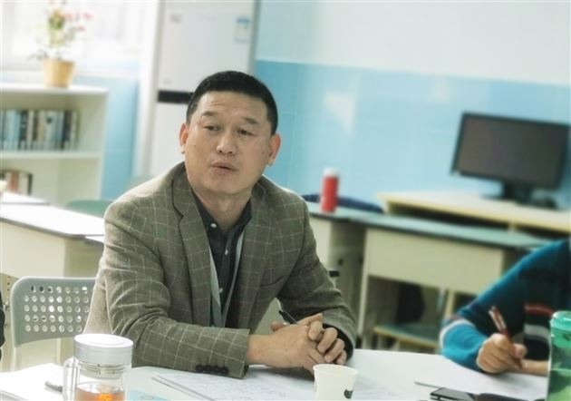 成都市骨干教师、初中部教务处主任——黄学强