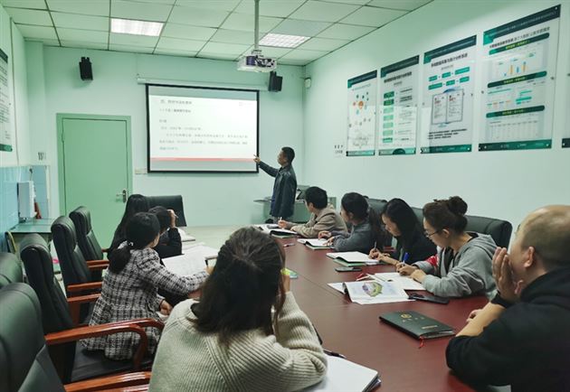 新课程、新高考、新教材——记“郭伟名师工作坊”研修活动