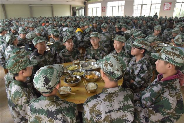 无迷彩 不青春——记棠外初2019级黄龙溪社会实践活动