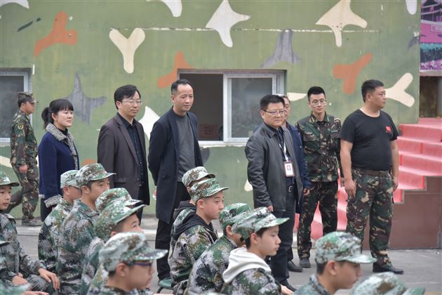 无迷彩 不青春——记棠外初2019级黄龙溪社会实践活动