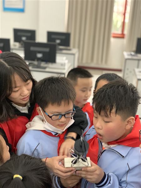 探秘大气学院 秒变气象小达人——棠外附小学生走进成都信息工程大学气象学院