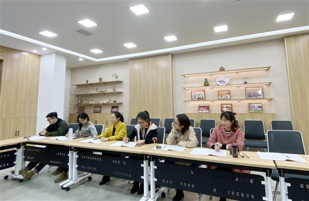 美化教室,展示美好——记棠外附小班主任杨梅工作室活动