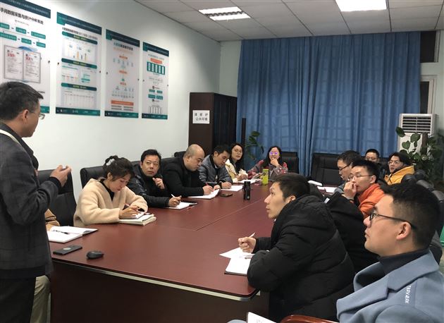 与学生交流的艺术——记“李治君、张泽刚教育名师工作坊”研修活动