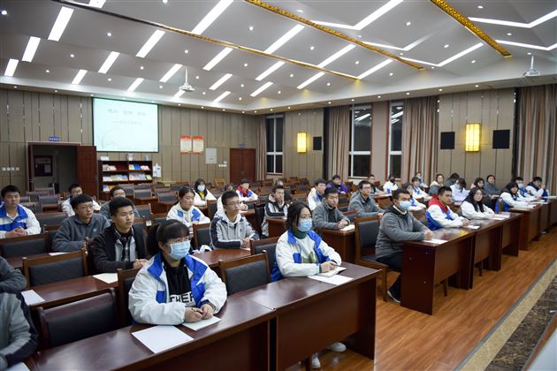 坚定理想信念,不断提升自我——棠外高中总支部开展高中青年学生党校党课培训活动