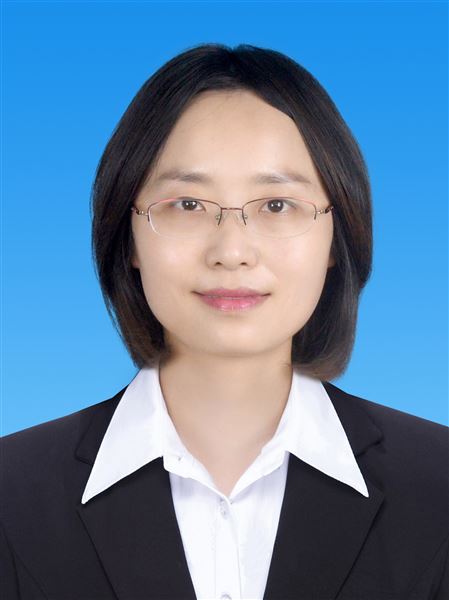 张 莉,女,1982年6月生,2004年8月参加工作,2018年9月25日入党,本科学历,现任党委委员、工会主席兼团委书记。