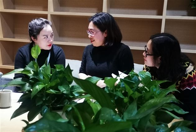 书香丰盈精神,共享启思明智——棠外教职工“共享阅读会”第四期读书活动顺利举行