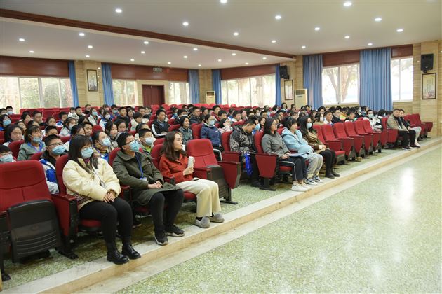 继往开来 再谱新篇——记棠外2020年初中团总支（少先队）学生会工作总结暨表彰大会
