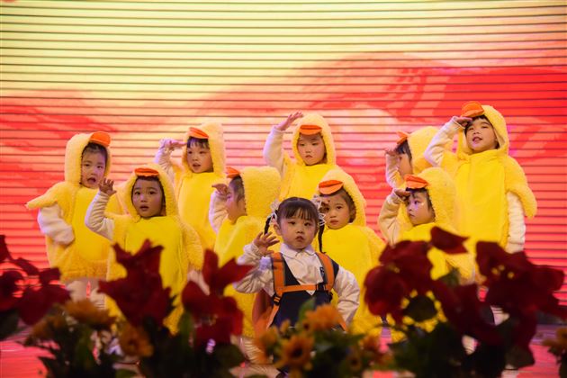 金牛闹新春 棠宝送祝福——棠外实验幼儿园新年文艺汇演