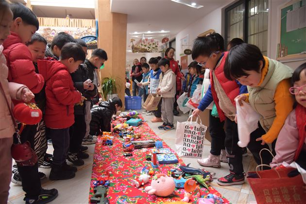 小小市场、点滴成长——棠外实验幼儿园新年跳蚤市场活动