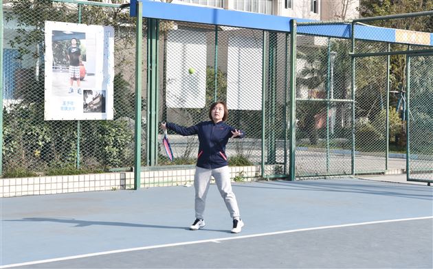 与网球为伴,与健康同行——棠外教职工的运动时光