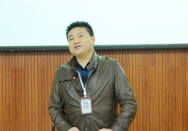 强化动力源 吹响集结号——棠外初中召开开学前教职工培训大会