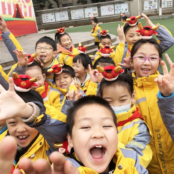 传承红色基因 争做新时代好队员——棠外小学隆重举行2020—2021学年下期开学典礼
