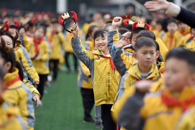 传承红色基因 争做新时代好队员——棠外小学隆重举行2020—2021学年下期开学典礼