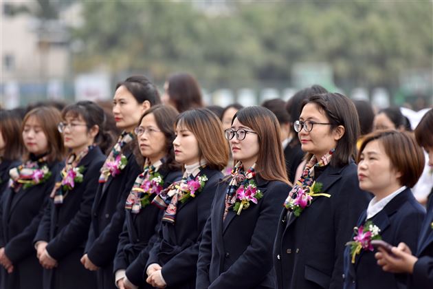建功名校新征程,最美巾帼绽芳华——棠外隆重举行第111个“三·八”国际劳动妇女节庆祝表彰活动