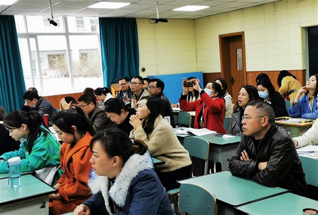精析数据,攻坚克难;勠力同心,砥砺前行——棠外高2018级举行四川省联考暨第七次月考分析会