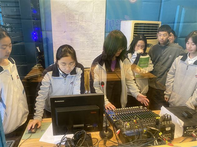 高一年级同学实践操作